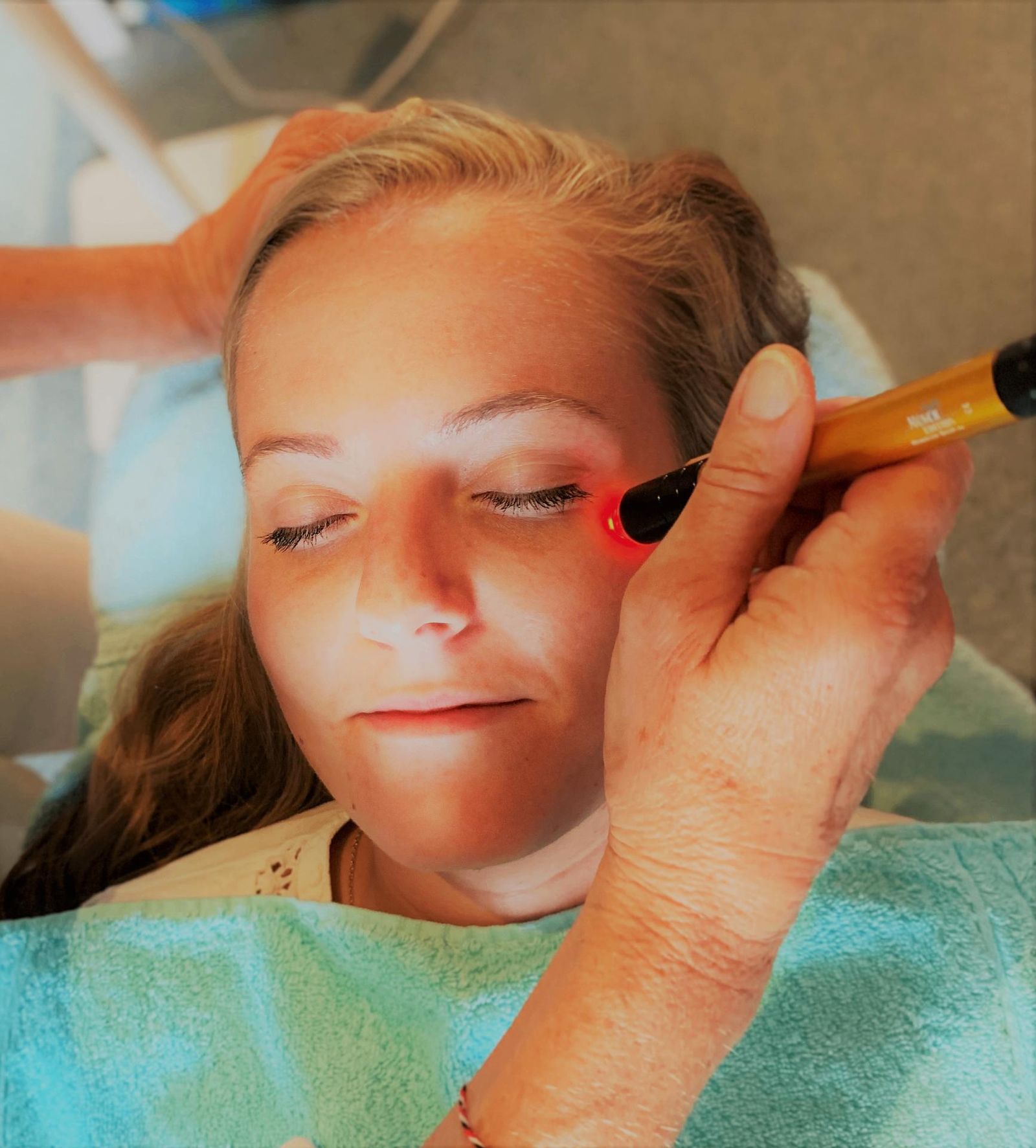 Monolux Pen Analyse & Therapie